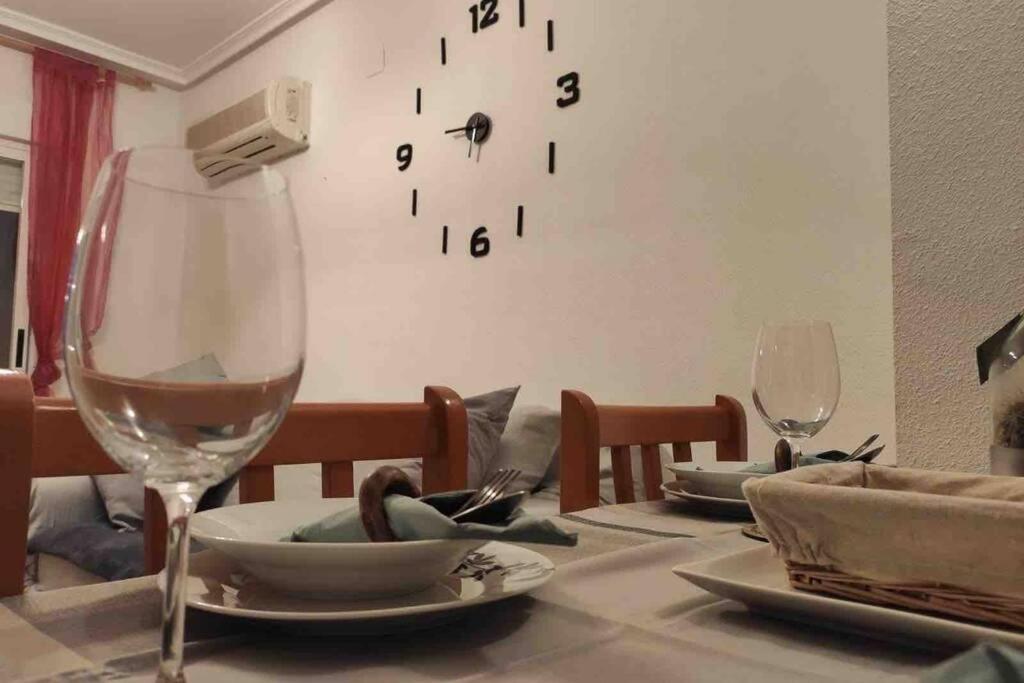 אורופסה דל מר Apartamento Con Hidromasaje 1ª Linea De Playa מראה חיצוני תמונה