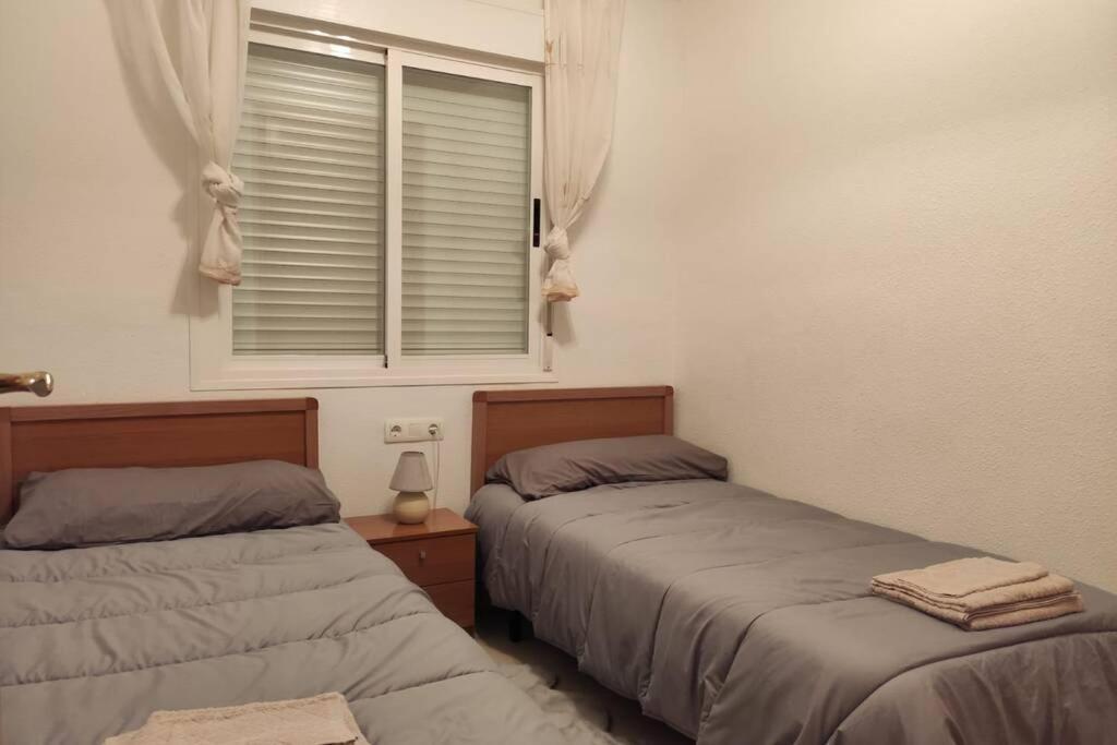 אורופסה דל מר Apartamento Con Hidromasaje 1ª Linea De Playa מראה חיצוני תמונה